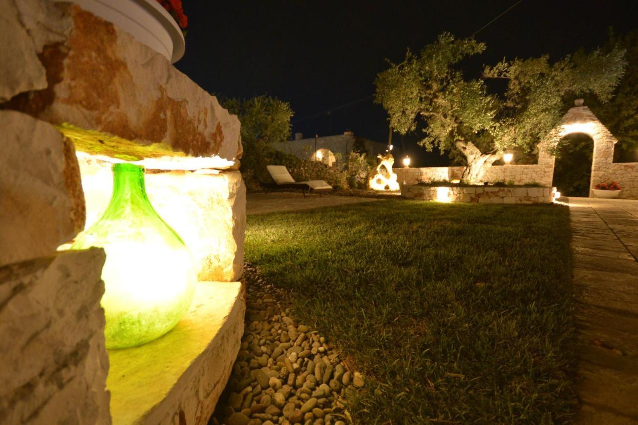Trulli Petra Chiara Bed & Breakfast โลโกโรตอนโด ภายนอก รูปภาพ