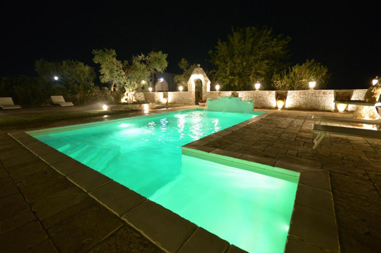 Trulli Petra Chiara Bed & Breakfast โลโกโรตอนโด ภายนอก รูปภาพ