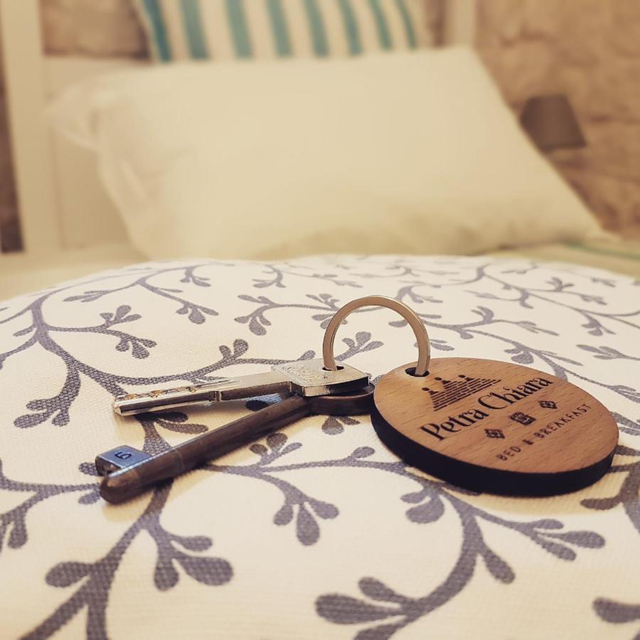 Trulli Petra Chiara Bed & Breakfast โลโกโรตอนโด ภายนอก รูปภาพ